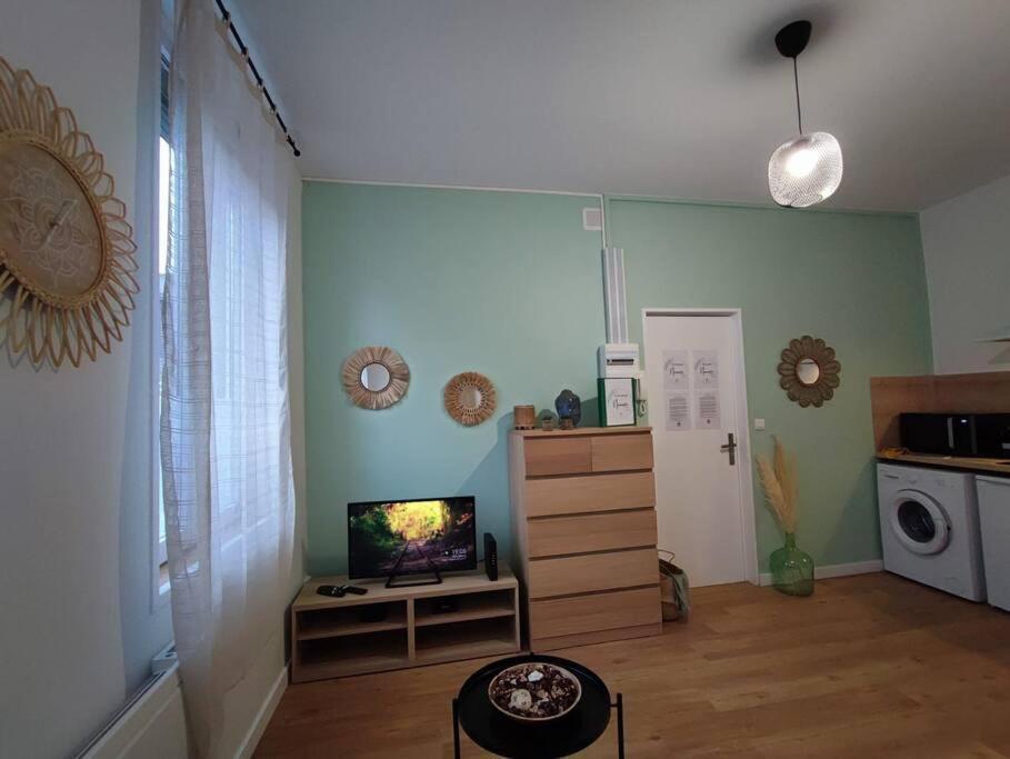 Namaste Studio By T&L Apartment Denain Luaran gambar