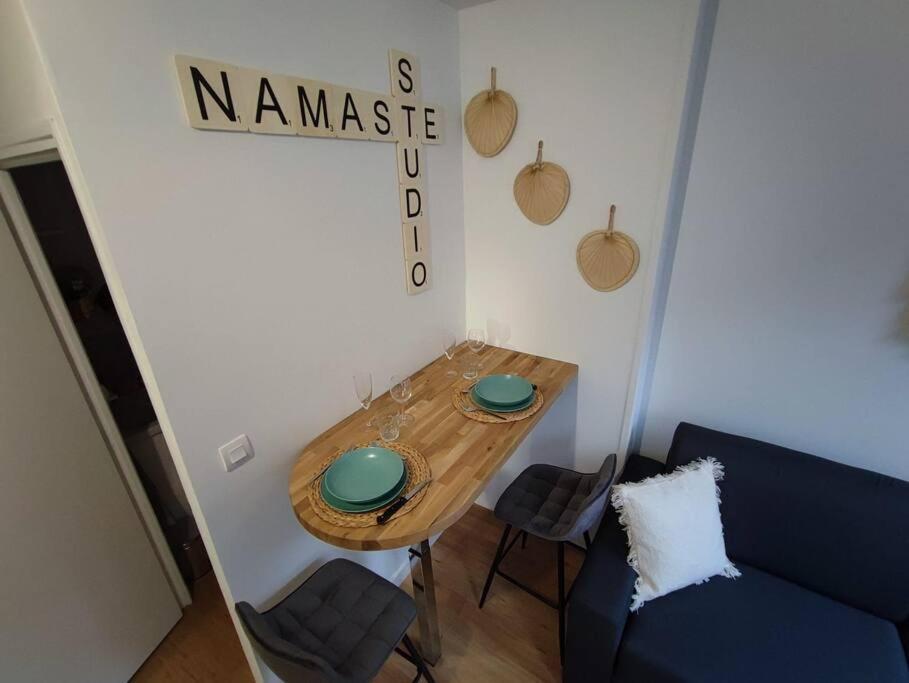 Namaste Studio By T&L Apartment Denain Luaran gambar